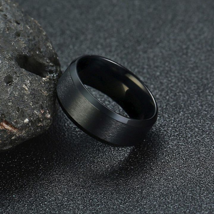 Stainless%20Steel%20Rings%20for%20Men%20Cool%20Simple%20Band%206MM%20Width/%20Black%20Ring%20/%20Silver%20Ring/%20Blue%20Ring%20/%20Gold%20Ring%20-%20Image%204