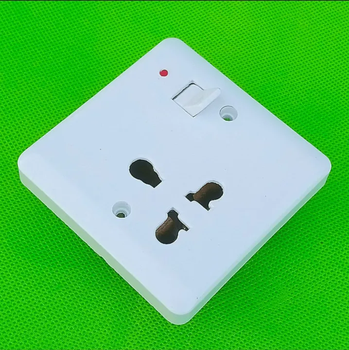 3in1%20UNIVERSAL%203Pin%20Power%20Plug%20Socket%20China%20Fitting%20Socket%20Plate%20-%20500%20Volts%20/40%20Amp%20High%20Quality%20Specially%20for%20AC,%20Water%20Pump%20-%20Image%202