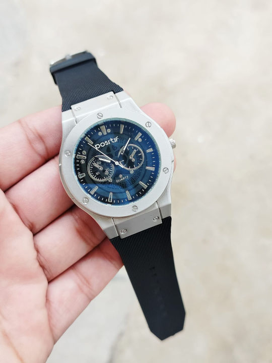 Men%20Watch%20Rubber%20Strap%20Watch%20-%20Image%202