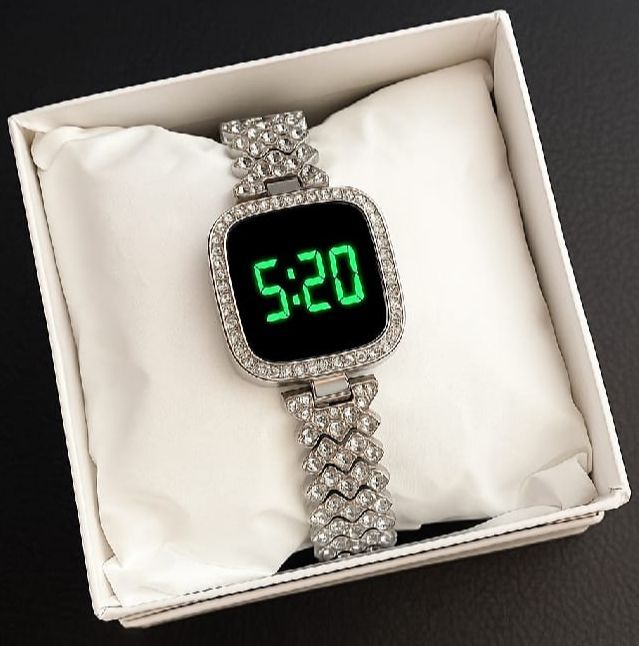 Ladies%20Silver%20Diamond%20Digital%20Touch%20Screen%20LED%20Watch%20For%20Women%20With%20Bracelet%20%7C%20Stylish%20Ladies%20Watches%20in%20Round%20Dial%20With%20Diamond%20Stainless%20Steel%20Jewelry%20Chain%20%7C%20Korean%20Watches%20For%20Girls%20-%20Image%2010