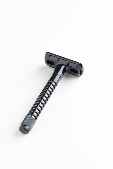 Treet%20Platinum%20Safety%20Razor%20-%201%20Razor%20and%202%20Blades%20-%20Image%205