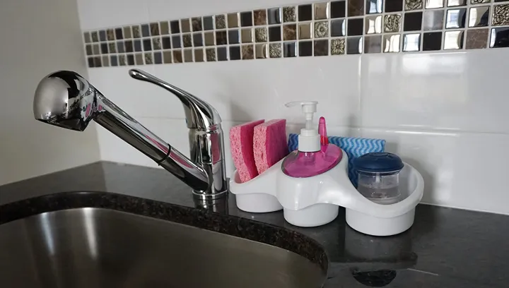 Kitchen%20Sink%20Organizer%20Detergent%20Dispenser%20Pump%20With%20Sponge%20Holder.%20Space%20Saving%20Sink%20Caddy.%20Kitchen%20or%20Bath%20-%20Image%205