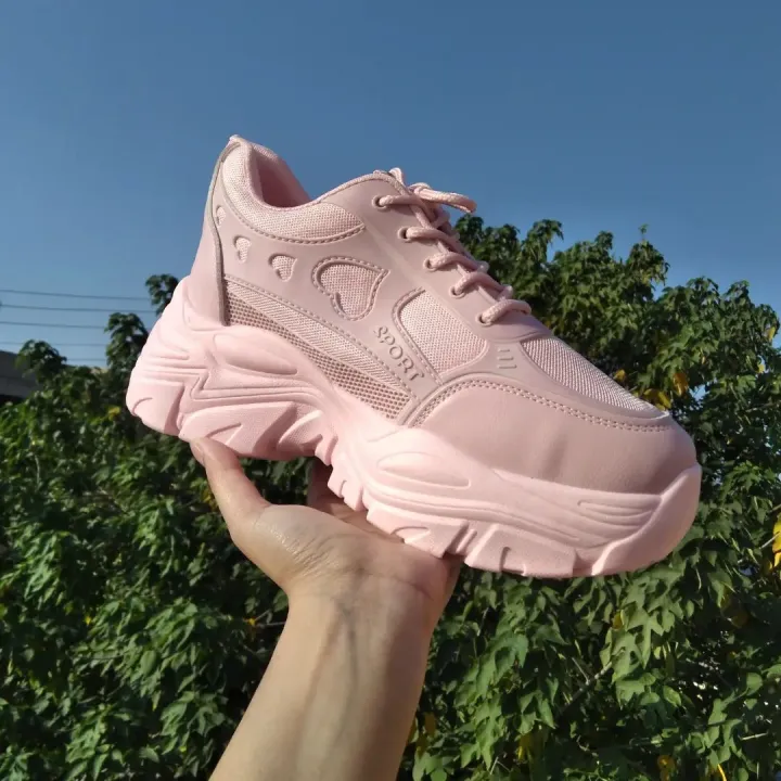Pink%20Chunky%20Sneakers%20with%20Golden%20Chain%20for%20Women%20%E2%80%93%20High%20Sole%20Korean%20Style%20Casual%20Lace-Up%20Shoes%20-%20Image%203