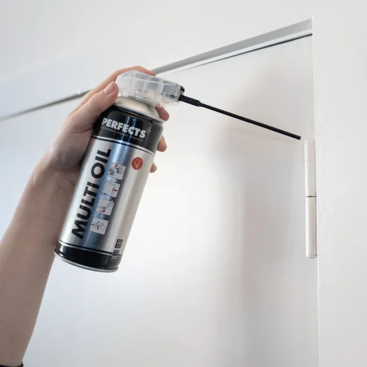 Multi%20Oil%20Spray%20%7C%20Perfects%20%7C%20Professional%20Spray%20Solutions%20%E2%80%93%20400ml%20%7C%20Rust%20Remover,%20Lubricant%20&%20Moisture%20Protection%20-%20Image%203