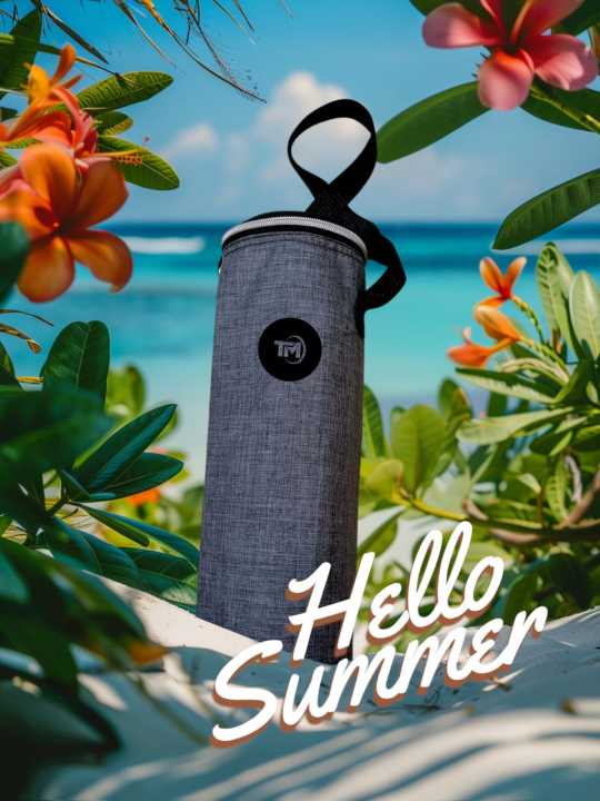 Insulated 1.5 Liter Water Bottle Cover Water Bottle Bag  Water Bottle Pouch, Water cooling bottler Cover keeps water cool