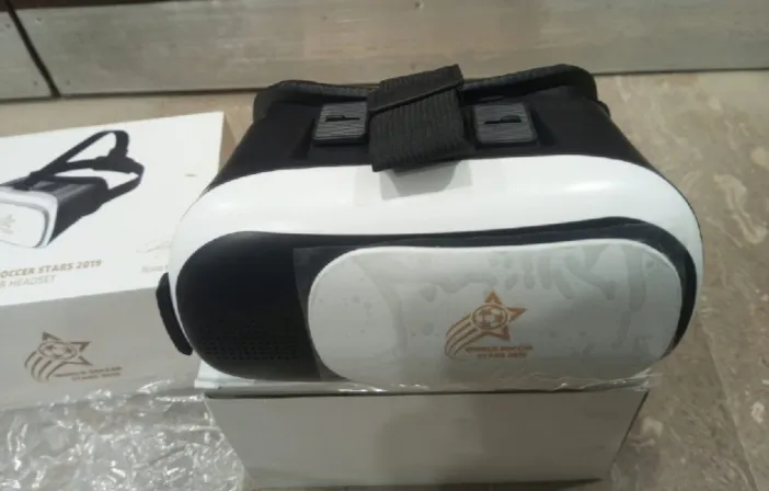 Shinecon%20G12%20New%203D%20Virtual%20Reality%20Gaming%20Glasses%20Headset%20for%204.5-7.0%20Inch%20Smartphones%20VR%20Full-Screen%20Helmet%20with%20Adjustable%20Googles%20-%20high%20resolution%20lenses%20-%20Image%207