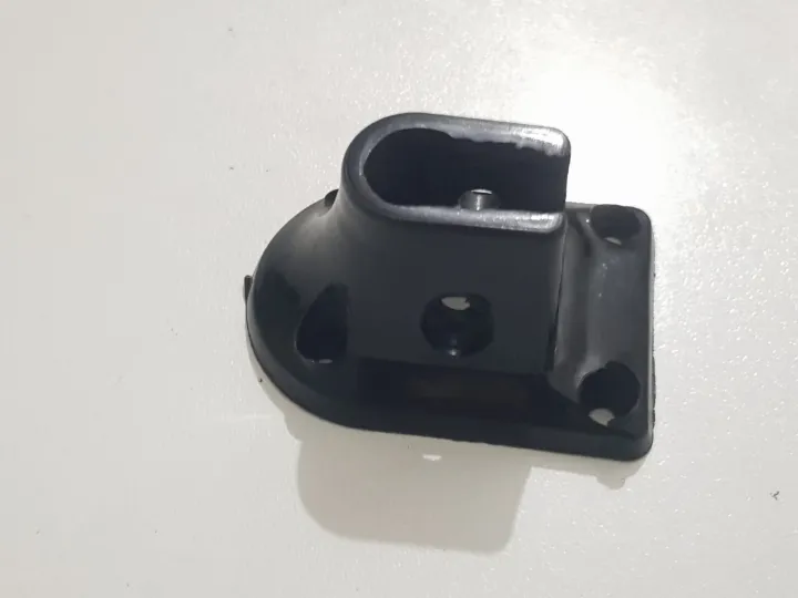 hook%20for%20laptop%20table%20or%20different%20tables%20-%20Image%203