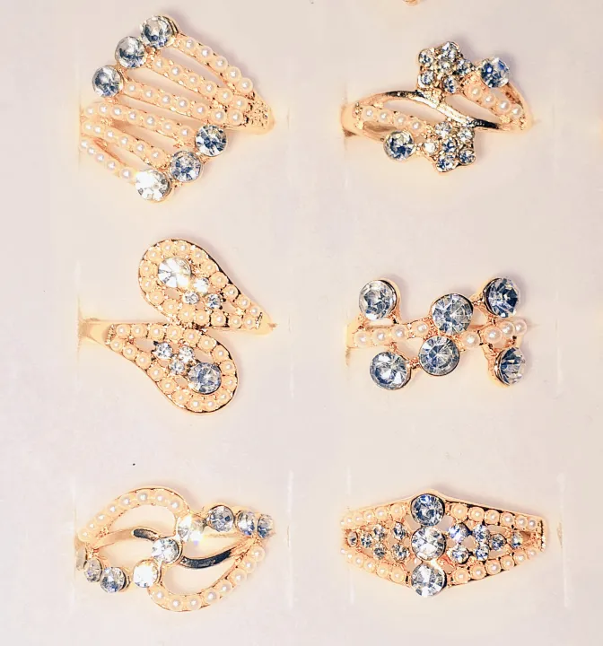 Premium%20Luxury%20Gold-Plated%20Zircon%20Ring%20for%20Women%20%E2%80%93%20Elegant%20Attractive%20Engagement%20&%20Party%20Ring%20-%20Image%202