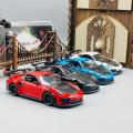 DieCast Kinsmart Porsche 911 GT2 RS Scale 1/36 Multicolor. 