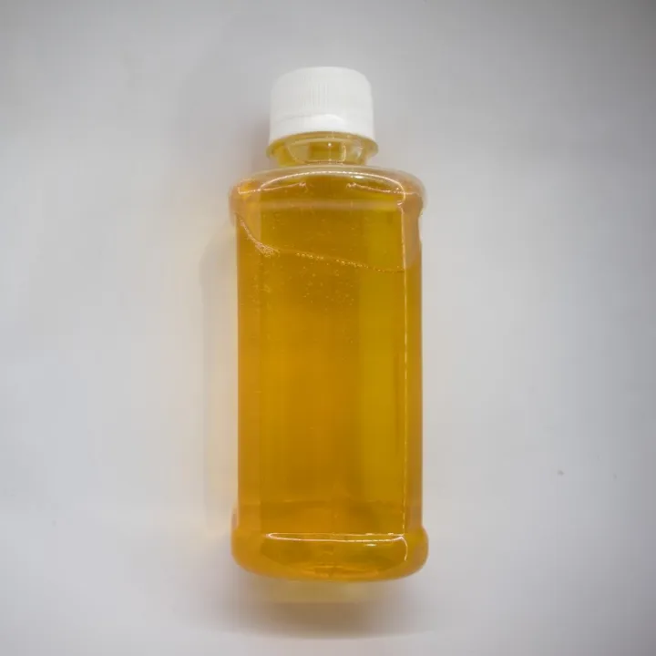 Pure%20Walnut%20Oil%20250ML%20From%20Gilgit%20%7C%20Edible%20Walnut%20Oil%20%7C%20Organic%20and%20Pure%20-%20Image%204