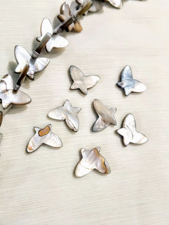 15pcs%20Natural%20Flat%20Butterfly%20Black%20or%20Beige%20border%20Mother%20of%20Pearl%20Abalone%20Sea%20Shell%20Beads%20for%20Crafting%20-%20DIY%20Crafting%20Elegant%20Jewelry%20Making%20Supplies%20-%20Image%207