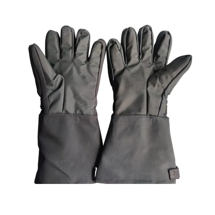 NCE%20Warm%20and%20Waterproof%20high%20quality%20Gloves%20for%20Climbing,%20hiking,%20trekking%20%20and%20Summit%20Gloves%20-%20Image%203