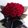 Mother's Day Flower Bouquets Wrapping Paper 20 Sheets Black. 