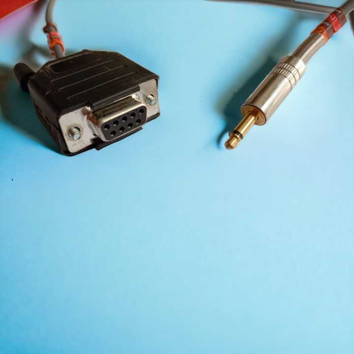 DB9 Serial Female to 3.5mm 2 Pole Cable for Serial Device Configuration, RS232 for Calibrating Projectors, Digital Signage, TVs via Audio Jack