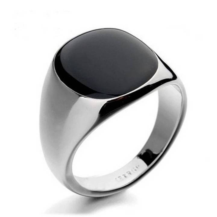 Black Stone Men Fashion Ring