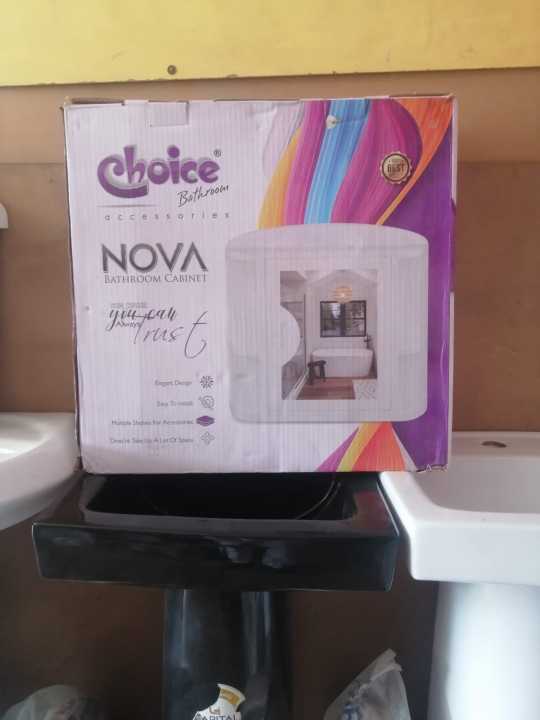 Bathroom%20Cabinet%20with%20Mirror%20and%20Multiple%20Shelves%20-%20Image%209