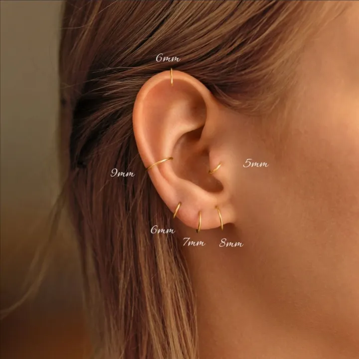 3/5/7/9%20Pairs%20Small%20Hoop%20Earrings%20Pack%20%E2%80%93%20Tiny%20Gold%20&%20Silver%20Hoops%20%7C%20Helix,%20Cartilage%20&%20Tragus%20Earrings%20in%206mm,%208mm,%2010mm,%2012mm%20-%20Image%203
