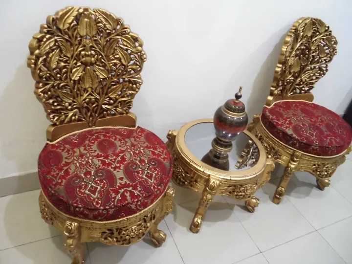 WOODEN%20CHAIRS%20AND%20TABLE%20SET%20-%20Image%203