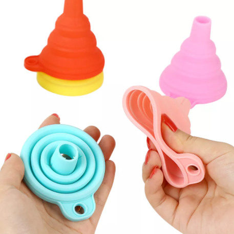 Kitchen%20Gadgets%20Silicon%20Funnel%20Oil%20Funnel%20Water%20Funnel%20Kitchen%20Accessories%20Silicone%20Collapsible%20Funnel%20%20For%20Water%20Bottle%20Liquid%20Transfer%20(Food%20Grade)%20-%201%20Pc%20-%20Image%204