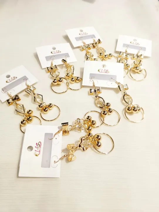 Choose%20Your%20Own%203%20Pairs%20of%20Elegant%20Light%20Weight%20Fashion%20Drop%20Earrings%20%7C%20Trendy%20Gold-Tone%20Earrings%20Set%20for%20Girls%20&%20Women%20-%20Image%205