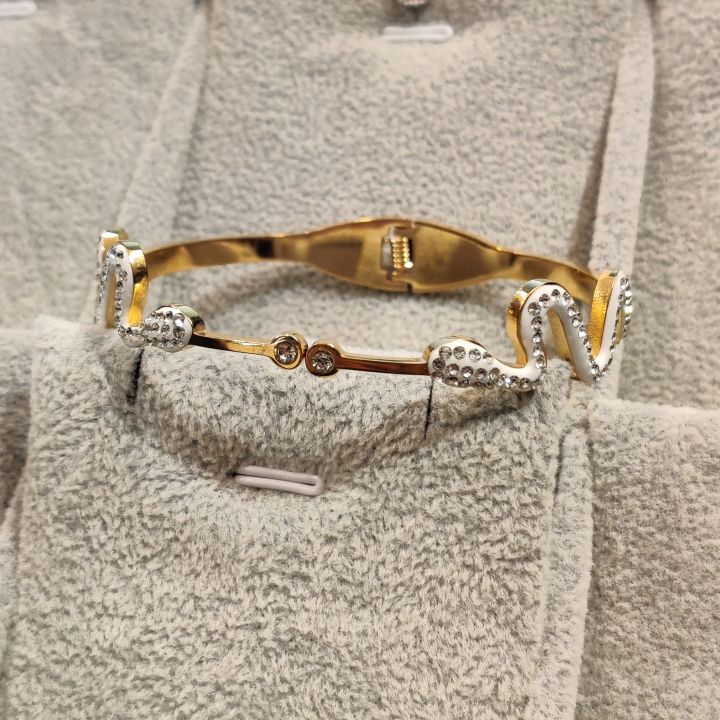 Bracelet%20Stainless%20Steel%20for%20Girls%20Women%20Ladies%20high%20quality%20designer%20bracelet%20Handcuffs%20Jewelry%20by%20Groming0n%20-%20Image%203