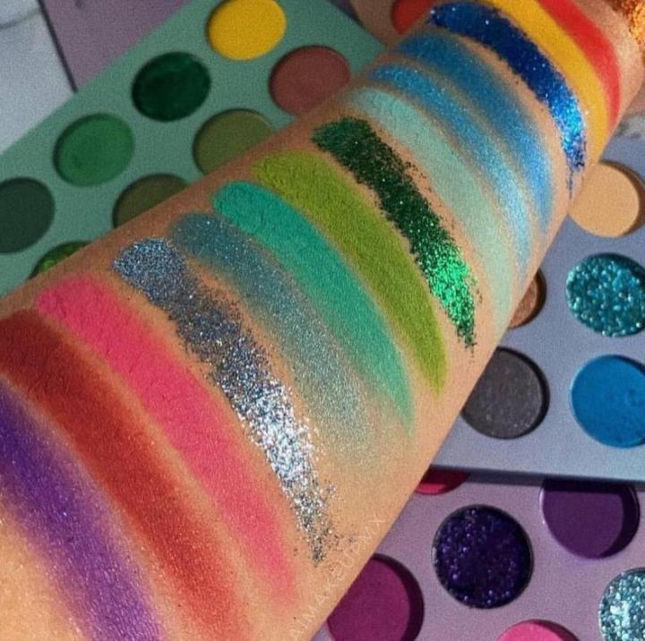 60%20Colors%20Pearlescent%20Matte%20Eyeshadow,%20Eye%20Cosmetics,%20Makeup%20Palette,%204Folding%20Palette%20-%20Image%204