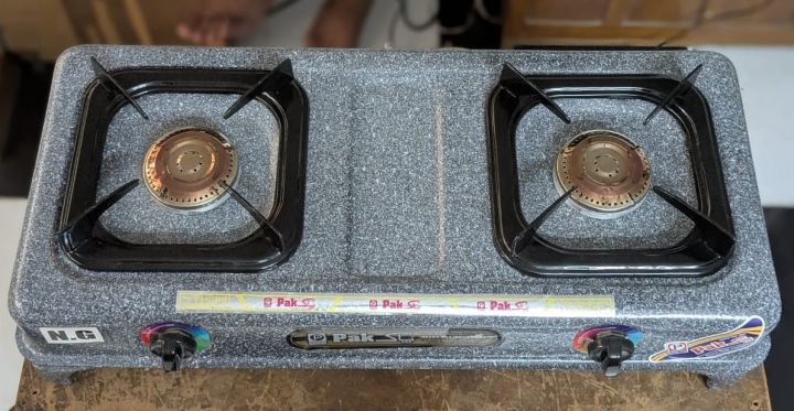 Pak%20MasterChef%202-Burner%20Gas%20Stove%20%7C%20Dual%20Steel%20Burners%20%7C%20Heavy%20Gauge%20Rust-Proof%20Body%20%7C%20Powder-Coated%20Trivets%20%7C%20NG/LPG%20Compatible%20-%20Image%204