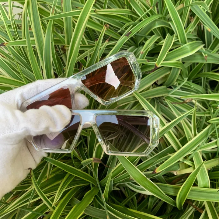 Transparent%20frame%20sunglasses%20with%20black%20and%20Brown%20lens%20High%20Quality%20Glasses%20frame%20for%20Unisex%20-%20Image%205