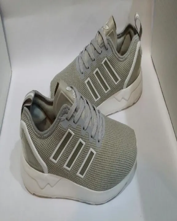 Stylish%20Lifestyle%20Rubber%20Sneakers%20for%20men%20-%20Image%203