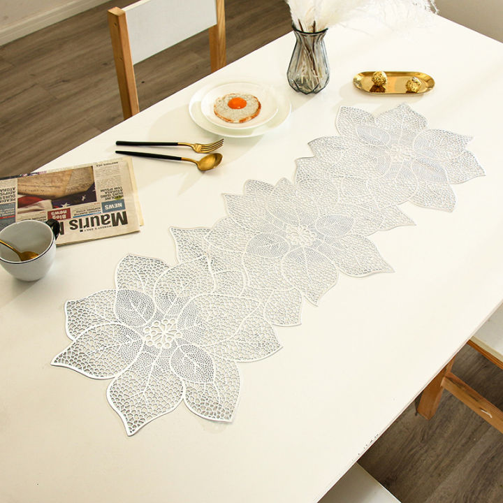 Table%20Mat%20Hibiscus%20Flower%20Bronzing%20Pvc%20Placemat%20Hollow%20Out%20Insulation%20Coaster%20Flag%20Pads%20Bowl%20Home%20Christmas%20Decor%20Heat%20Resistant%20-%20Image%202