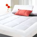 SQUARE QUILTED MATTRESS TOPPER. 
