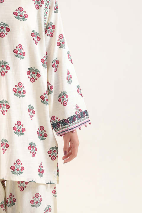 Saya%20Printed%20Khaddar%20Stitched%202%20Piece%20(Shirt/Trouser)%20For%20Women%20-%20RTW%20/%20Stitched%20/%20Pret%20/%20Pret%20For%20Women%20-%20Dress%20For%20Girls%20-%20Exotic%20Echos%20Vol%20-06%20-%20Winter%202026%20-%20Image%204