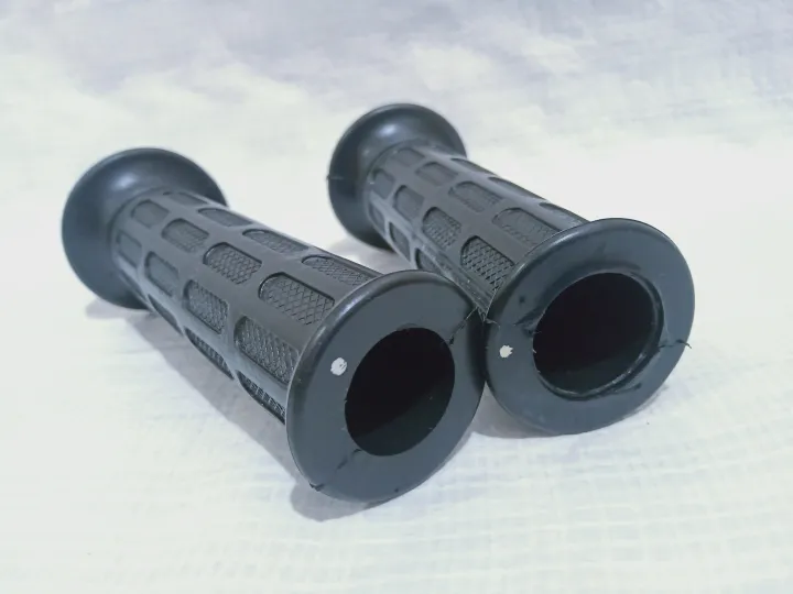HANDLE%20GRIP%20SET%20HONDA%20DELUXE%20125%20/%20HANDLE%20MOTHI%20SET%20HONDA%20DELUXE%20125%20-%20KGP%20-%20Image%204