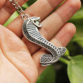 Glowing cobra keychain snake key chain Rattlesnake key ring GLOW in the DARK Luminous keychain women men Car bag key Pendant. 