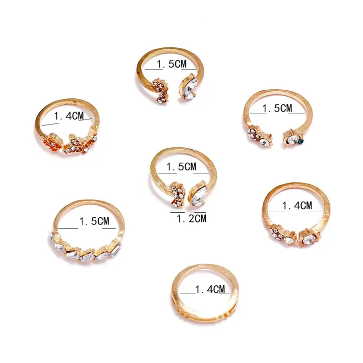 Exquisite%20Crystal%20Flower%20Rings%20-%20Intricate%20Design,%20Bohemian%20Style,%20Ideal%20Finger%20Jewelry%20for%20Women.%20-%20Image%204