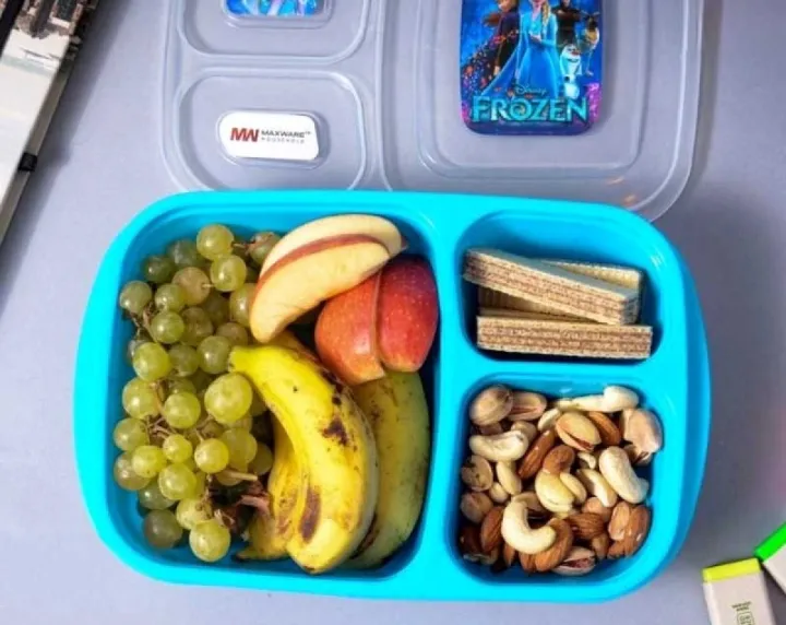 Student%203%20Partition%20Lunch%20Box%20-%201000%20ML%20-%20Image%203