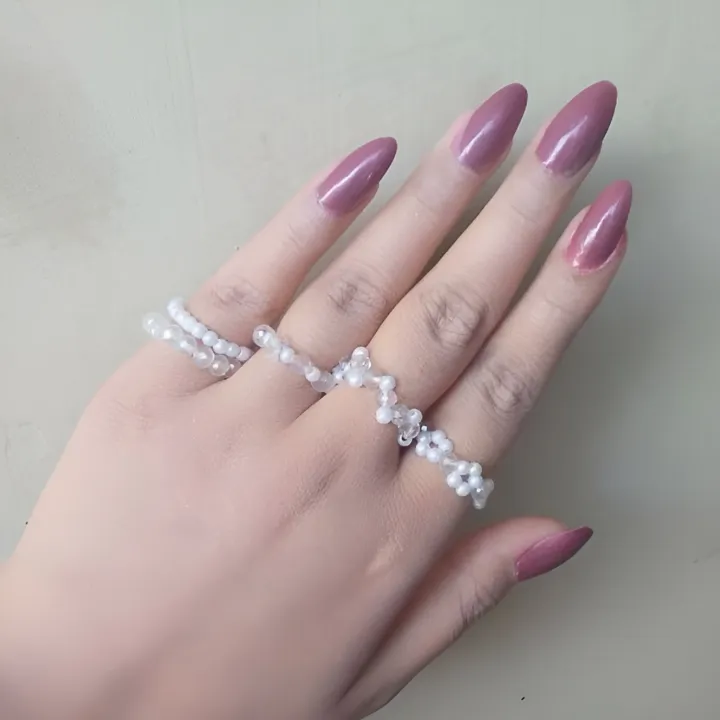 Set%20of%205%20White%20Beaded%20Rings%20-%20Image%203