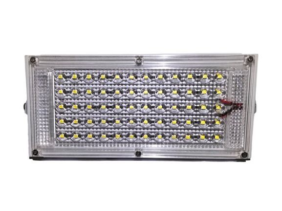 12V%20DC%20LED%20Flood%20Light%20-%20Waterproof,%20Designed%20for%20Solar%20and%20Battery,%20Ideal%20for%20Outdoor%20Lighting%20-%20Image%205