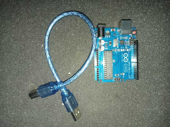 Arduino%20UNO%20R3%20-%20Image%204