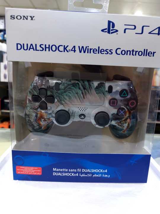 DualShock%204%20Wireless%20Controller%20for%20PlayStation%204%20-%20Grey%20-%20Image%204