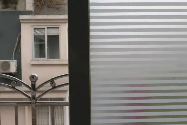 glass%20paper%20/%20window%20and%20door%20glass%20film%20multiple%20sizes%20-%20Image%2010