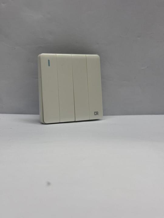 4%20Gang%20Xises%20off%20white%20Dalar%20-%20Image%202