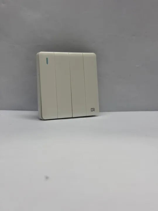 4%20Gang%20Xises%20off%20white%20Dalar%20-%20Image%202