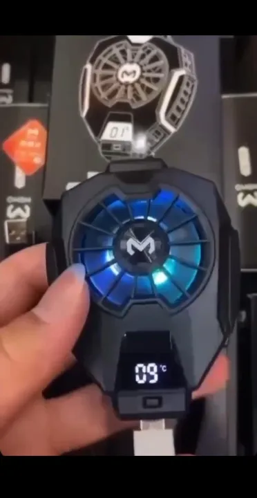 Phone%20Radiator%20%7C%20Cooling%20Fan%20Case%20%7C%20Cold%20Wind%20Handle%20Fan%20DL05%20%7C%20For%20PUGB%20Phone%20Cooler%20%7C%20Gadgets%20-%20Image%203