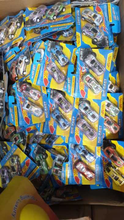 Best%20Wheels%20Metal%20Cars%201:64%20Scale%20Cool%20Cars,%20Die%20Cast%20Toy%20Cars%20and%20Trucks%20,%20Gift%20for%20Kids%20and%20Collectors%20-%20Image%206
