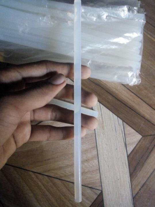 Pack%20of%2036%20-%20Hot%20Glue%20Gun%20Sticks%207mm%20-%20White%20Stick%20Length:%20230%20mm%20(8-10%20Inch%20Approx)%20-%20Image%202