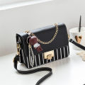 Ladies hand Bags hot sale the latest fashion antitheft small leather women crossbody bag shoulder. 