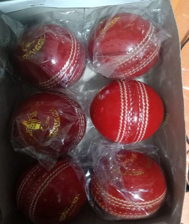 Pack%20of%206%20Hard%20Ball%20For%20Cricket%20-%20Hardball%20Red%20Weight%20156%20Grams%20more%20than%2025%20over%20guarantee%20-%20Image%206
