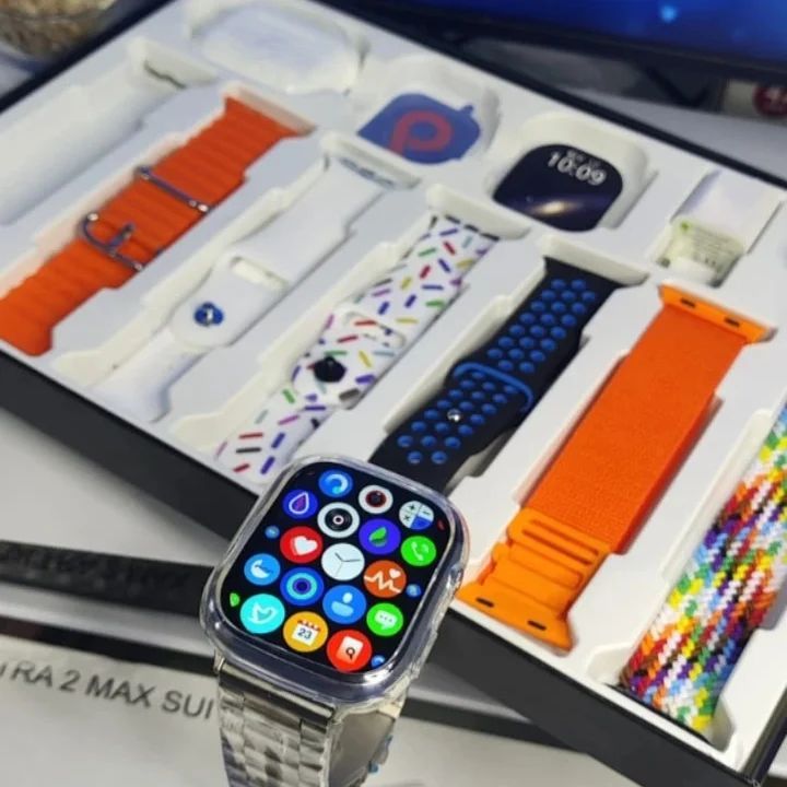 Newest%20I30%20pro%20max%20SUIT%20Smart%20watch%20with%20Earbuds%20Series%209%20Smartwatch%2011%20in%201%20-%20Image%207