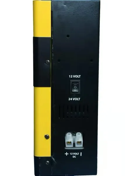 Pak%20Tech%20Mppt%20Plus%20Hybrid%20Solar%20Charger%20Controller%2070%20ampere%2012/24%20volt%20-%20Image%207